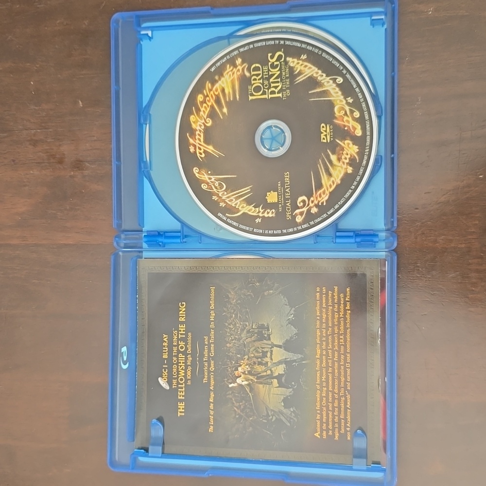The Lord of the Rings Motion Picture Trilogy Blu Ray Box Set - Picture 4 of 8